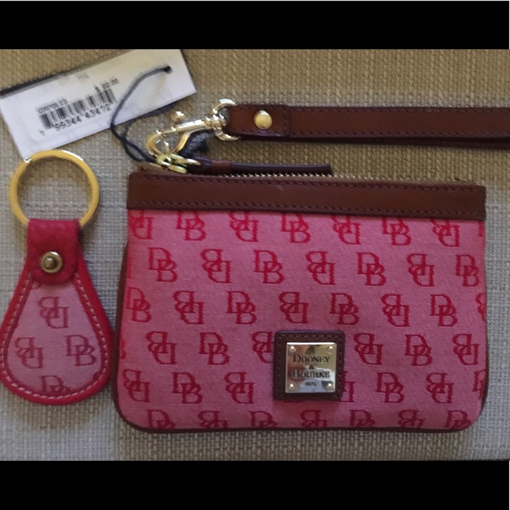 DOONEY AND BOURKE MEDIUM WRISTLET & KEY CHAIN